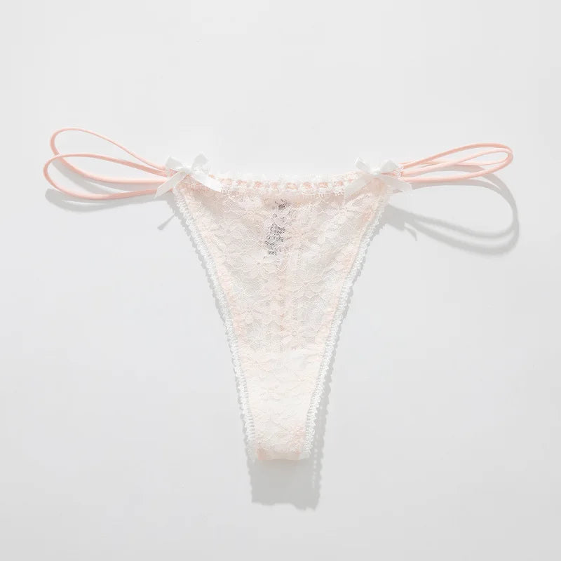 Spets String med Rosett – Genomskinlig & Feminin
