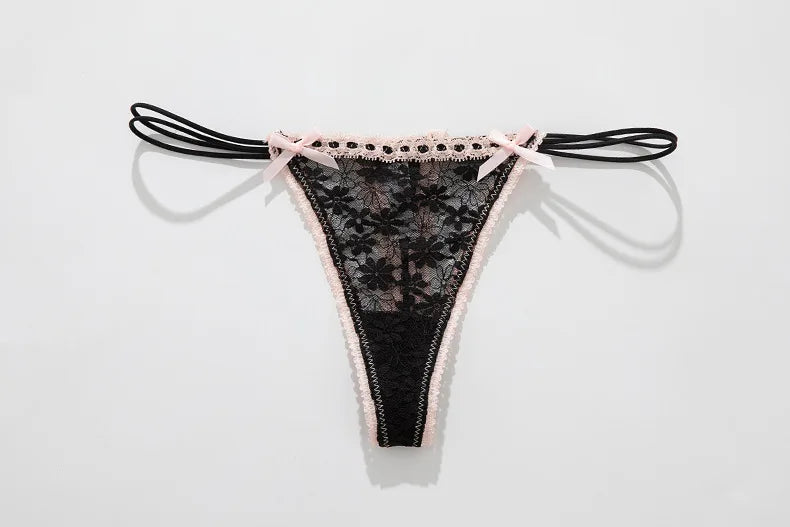 Spets String med Rosett – Genomskinlig & Feminin